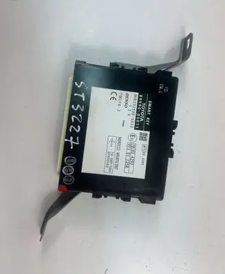 Toyota Avensis T270 Other control units/modules 8999005011