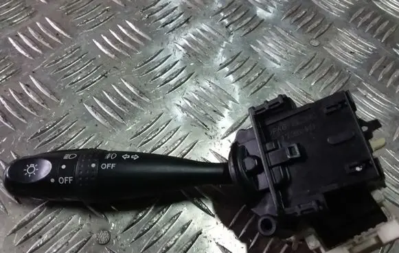 Toyota RAV 4 (XA20) Indicator stalk 173648