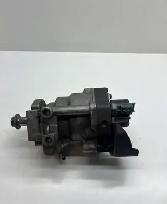 Renault Megane II Fuel injection high pressure pump 8200057225 167009788R 28249552