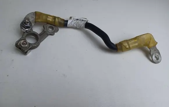 Mercedes-Benz E W213 Positive cable (battery) A2135407728