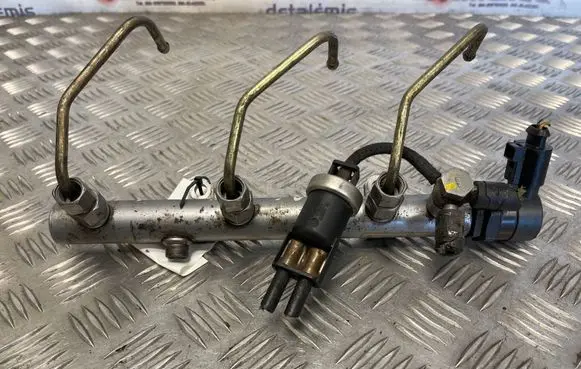 Fuel main line pipe
