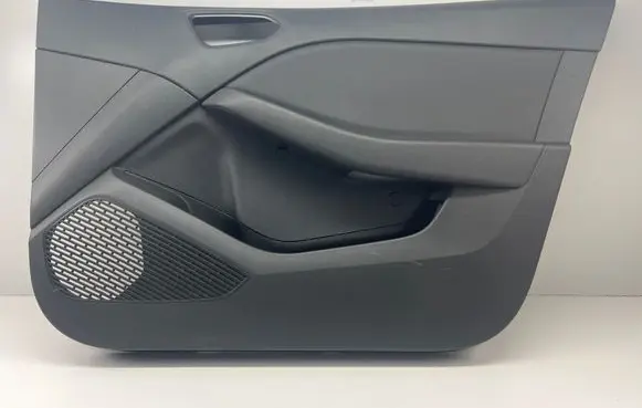 Renault Clio V Front door card panel trim