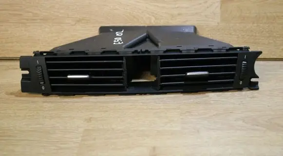 BMW 3 E90 E91 Dash center air vent grill 7144253