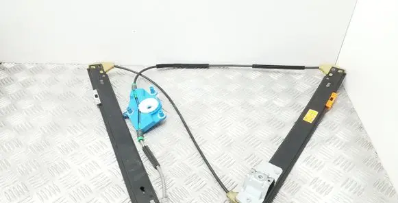 Seat Exeo (3R) Front window lifting mechanism without motor 8E0837462C