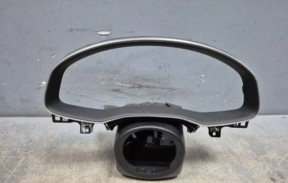 Audi RS Q8 Steering wheel column trim 4M8953516E