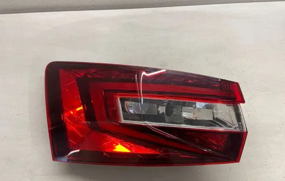 Skoda Superb B8 (3V) Rear/tail lights