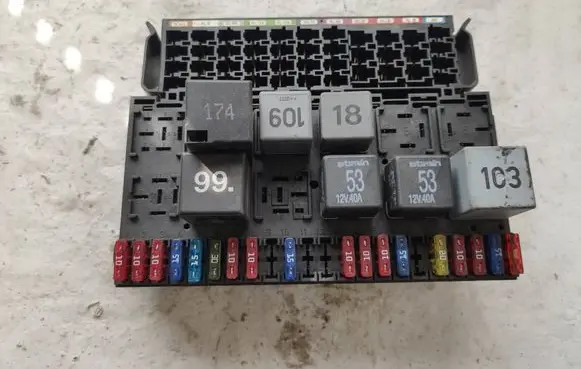 Fuse box set