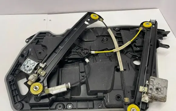 Mercedes-Benz CLS C257 Front door window regulator with motor A2570002299 A2577600300