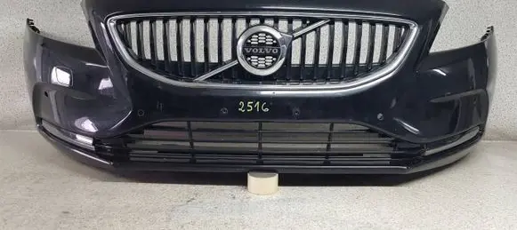 Volvo V40 Front bumper 31283732