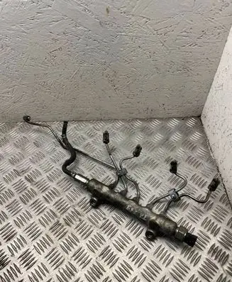 Toyota Avensis T250 Fuel main line pipe