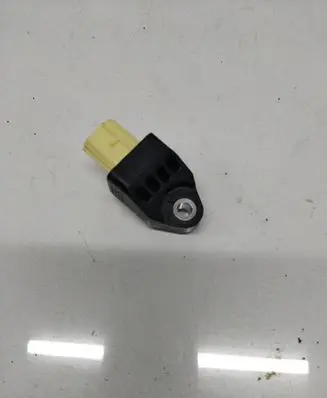Toyota Auris E180 Airbag deployment crash/impact sensor 8983102140 425D7ED0Y