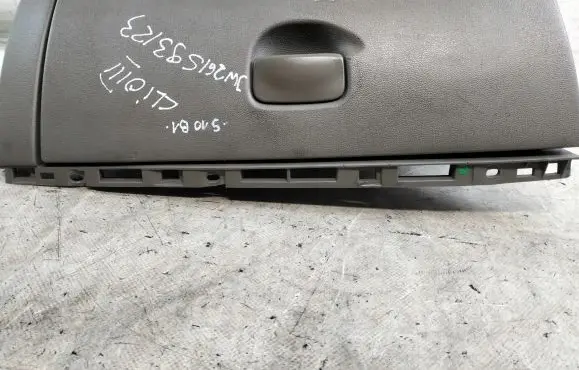 Renault Clio III Glove box set 