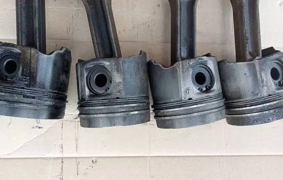 Renault Megane II Piston F9Q