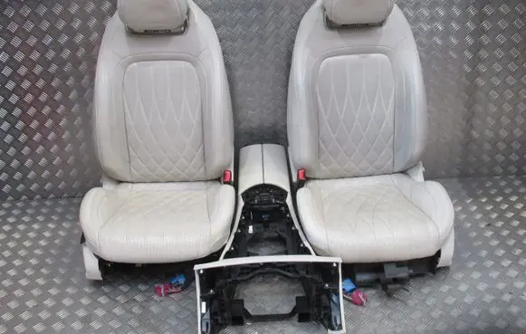 Mercedes-Benz AMG GT 4 x290 w290 Front driver seat 