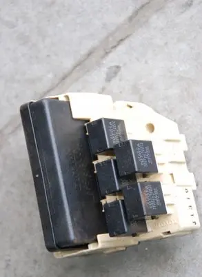 Lexus LS 430 Battery relay fuse LS430 2001R