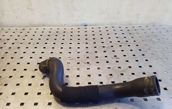 Peugeot 3008 I Engine coolant pipe/hose 9681777880