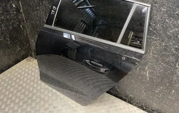 Opel Astra L Rear door 