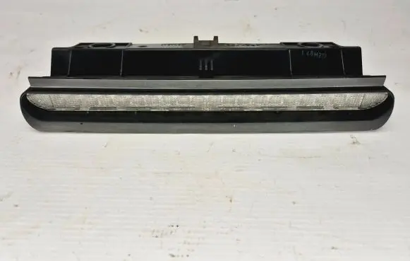 Volvo S70 V70 V70 XC Third/center stoplight 9151490