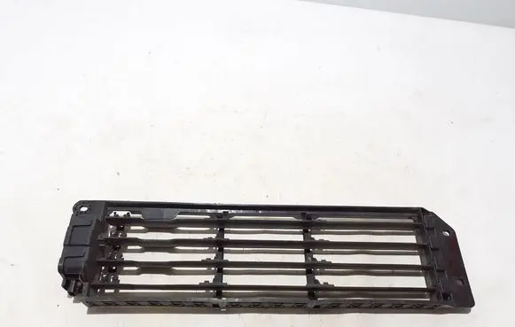 Renault 5 E-Tech Intercooler air guide/duct channel 214F68290R