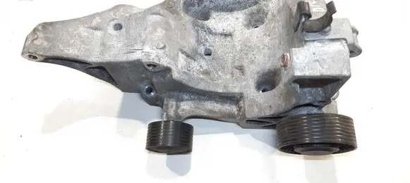 BMW 5 F10 F11 Generator/alternator bracket 780263902 13992010
