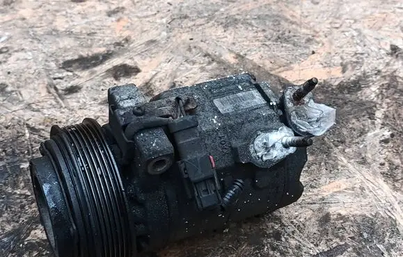 Dodge Journey Air conditioning (A/C) compressor (pump) 4472800150 10SR17C 55111433A