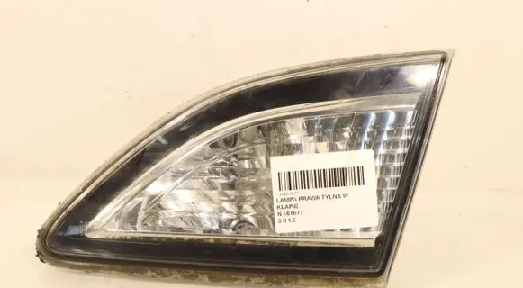 Mazda 3 II Rear/tail lights P8043R