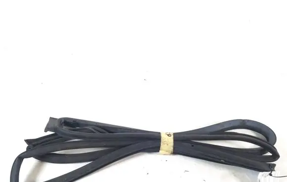 Front door rubber seal