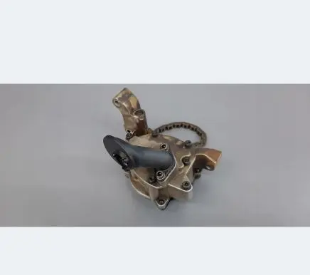 Volkswagen Golf V Oil pump 03C105Q