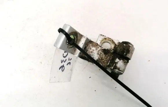 Seat Toledo II (1M) Rear door lower hinge 1J0831401A
