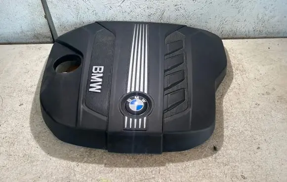 BMW X3 F25 Engine cover (trim) 15671610 7811024