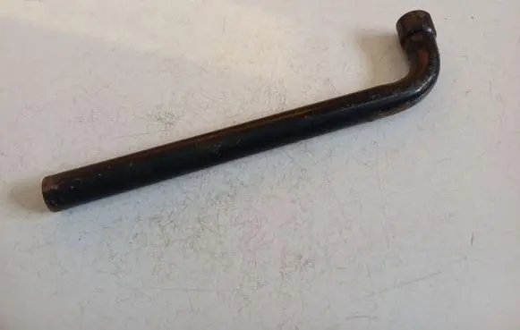 Opel Astra H Wheel nut wrench 