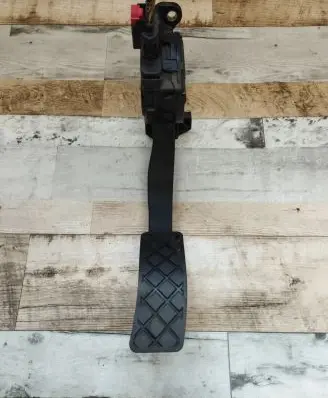 Audi A6 S6 C6 4F Accelerator throttle pedal 8K1723523