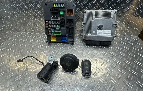 Engine ECU kit and lock set
