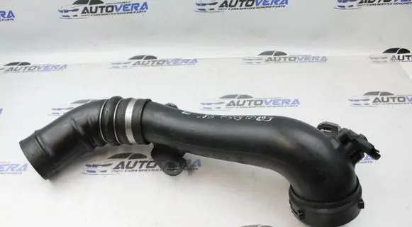 BMW 5 E60 E61 Air intake hose/pipe 7600011