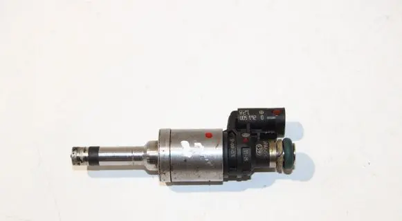 Ford Focus Fuel injector CM5G9F593FA