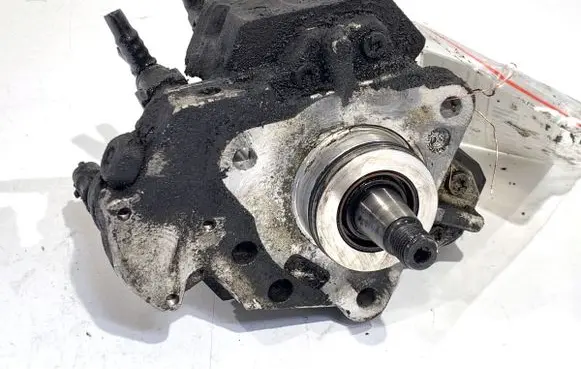 Opel Movano A Fuel injection high pressure pump 8200170377