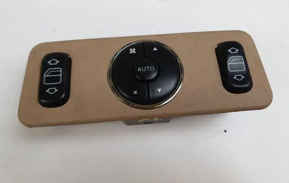 Mercedes-Benz ML W163 Electric window control switch A1638200326