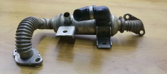 Ford Focus EGR valve cooler 4M5Q9F464BC