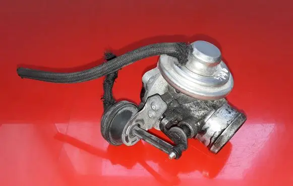 Skoda Octavia Mk1 (1U) EGR valve 038131501M 320413124