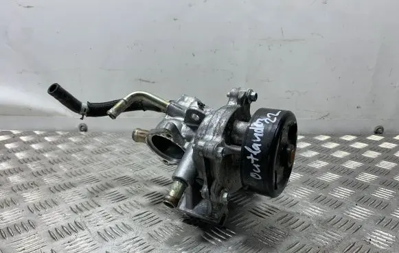 Mitsubishi Outlander IV Water pump