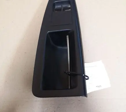 Volkswagen Polo Front door window switch trim 6Q1867171