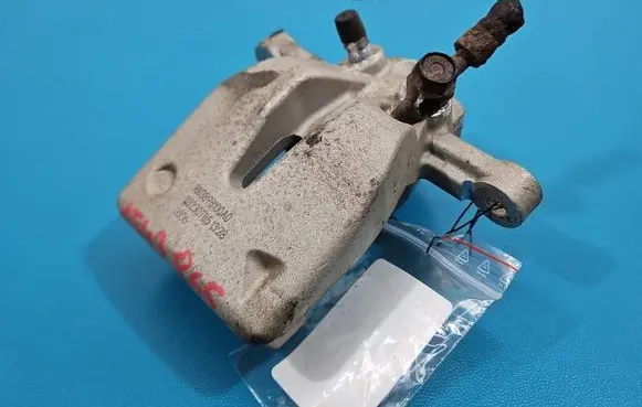 Toyota Avensis T250 Rear brake caliper IMPRK1543865