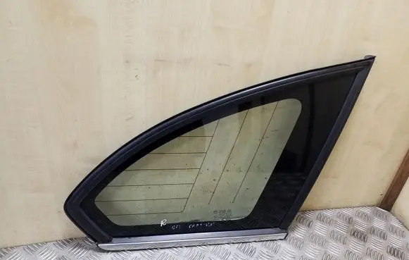 Chevrolet Captiva Rear side window 96622513