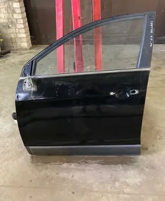 Chevrolet Captiva Front door