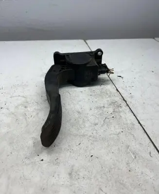 Mercedes-Benz Sprinter W906 Accelerator throttle pedal A9063000304 0280755025 100904405298