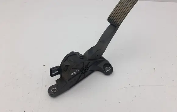 KIA Ceed Accelerator throttle pedal 32700G4920
