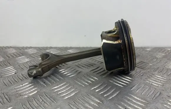 Piston