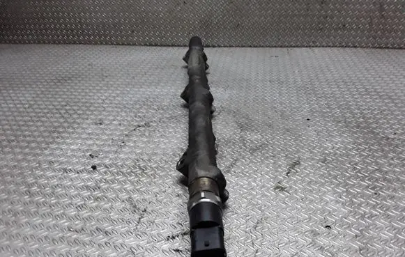 BMW 5 E39 Fuel main line pipe 0445216002
