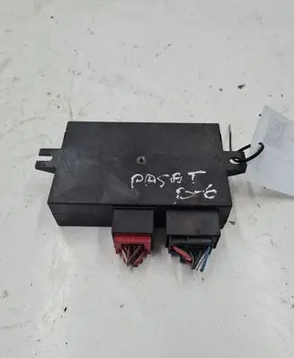 Volkswagen PASSAT B6 Tow bar trailer control unit/module 1K0907383