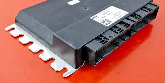 BMW 7 G11 G12 Suspension control unit/module 6883405